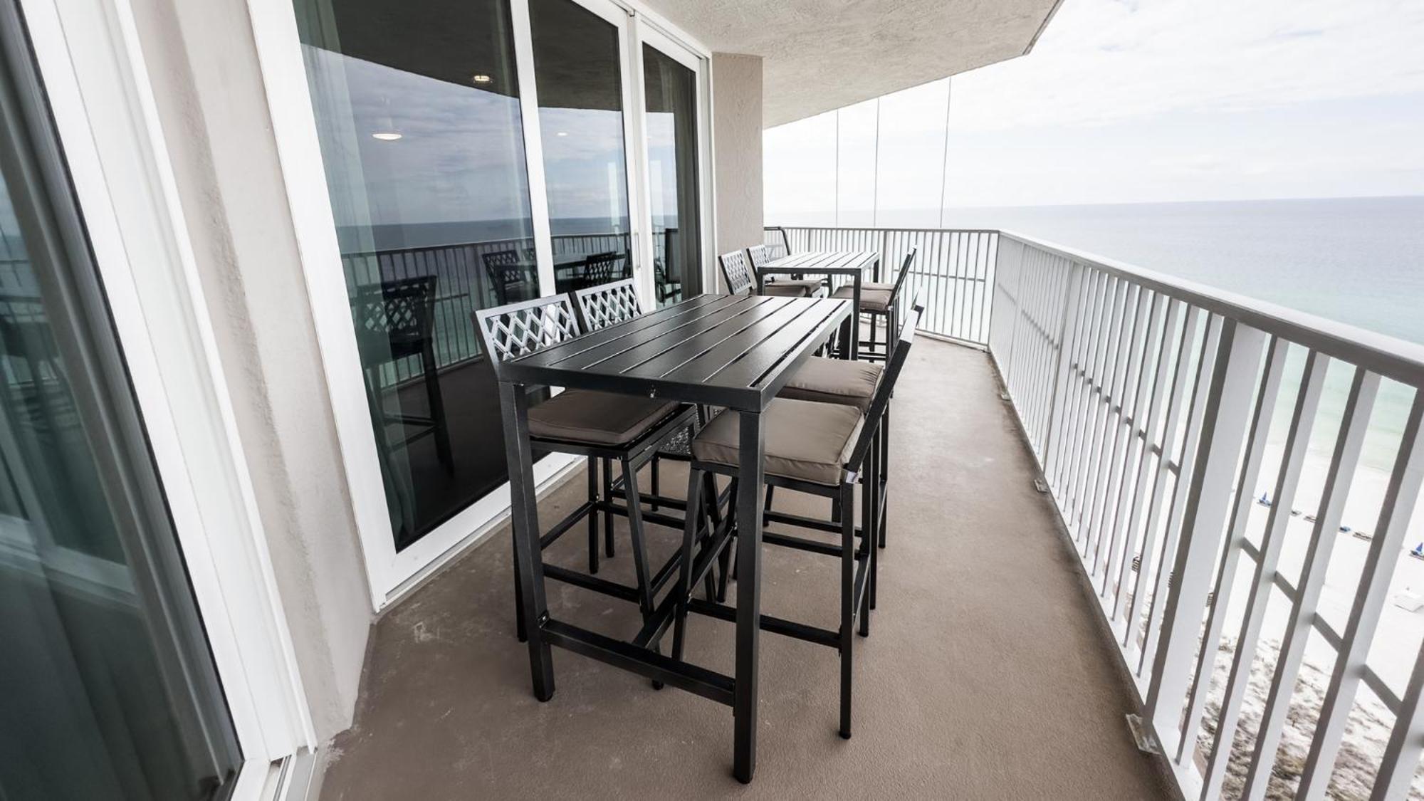 New Rental - 3Br 3Ba Corner Beachfront - 2024 Remodel - 3 Pools, Tiki Hut, Gym, Tennis Panama City Beach Eksteriør billede