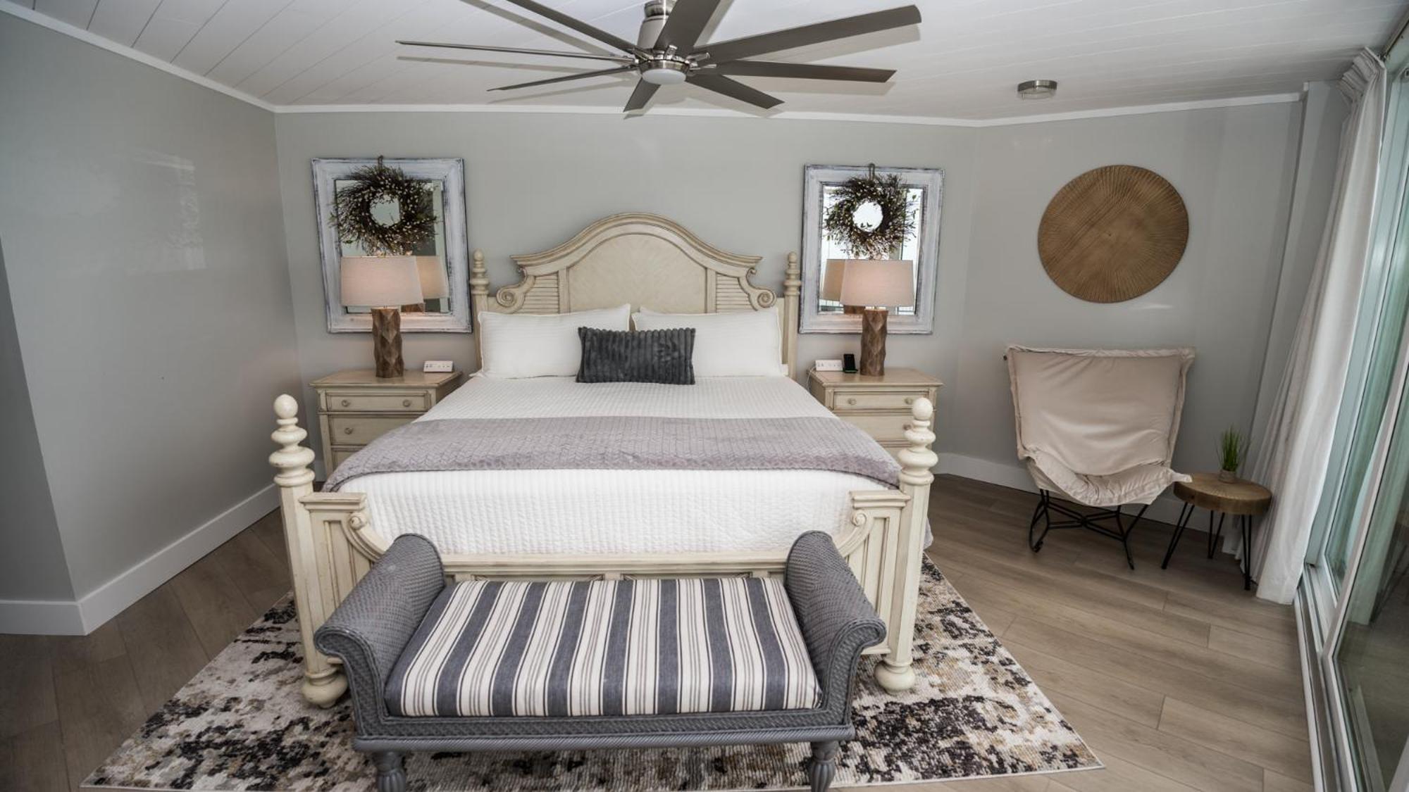 New Rental - 3Br 3Ba Corner Beachfront - 2024 Remodel - 3 Pools, Tiki Hut, Gym, Tennis Panama City Beach Eksteriør billede