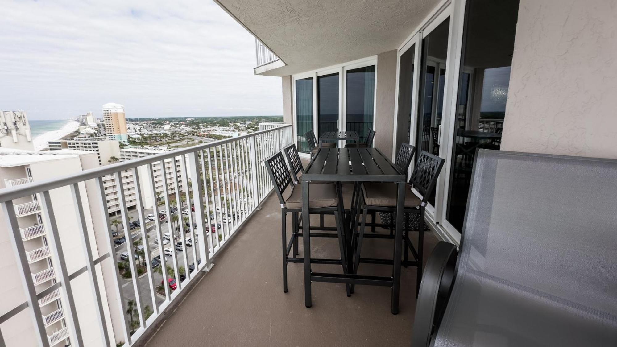 New Rental - 3Br 3Ba Corner Beachfront - 2024 Remodel - 3 Pools, Tiki Hut, Gym, Tennis Panama City Beach Eksteriør billede