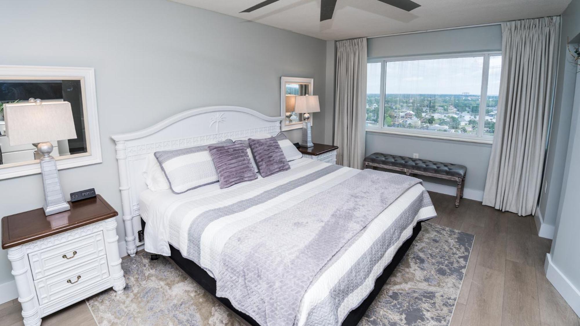 New Rental - 3Br 3Ba Corner Beachfront - 2024 Remodel - 3 Pools, Tiki Hut, Gym, Tennis Panama City Beach Eksteriør billede