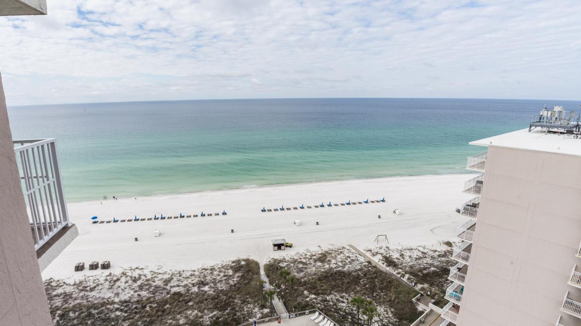 New Rental - 3Br 3Ba Corner Beachfront - 2024 Remodel - 3 Pools, Tiki Hut, Gym, Tennis Panama City Beach Eksteriør billede