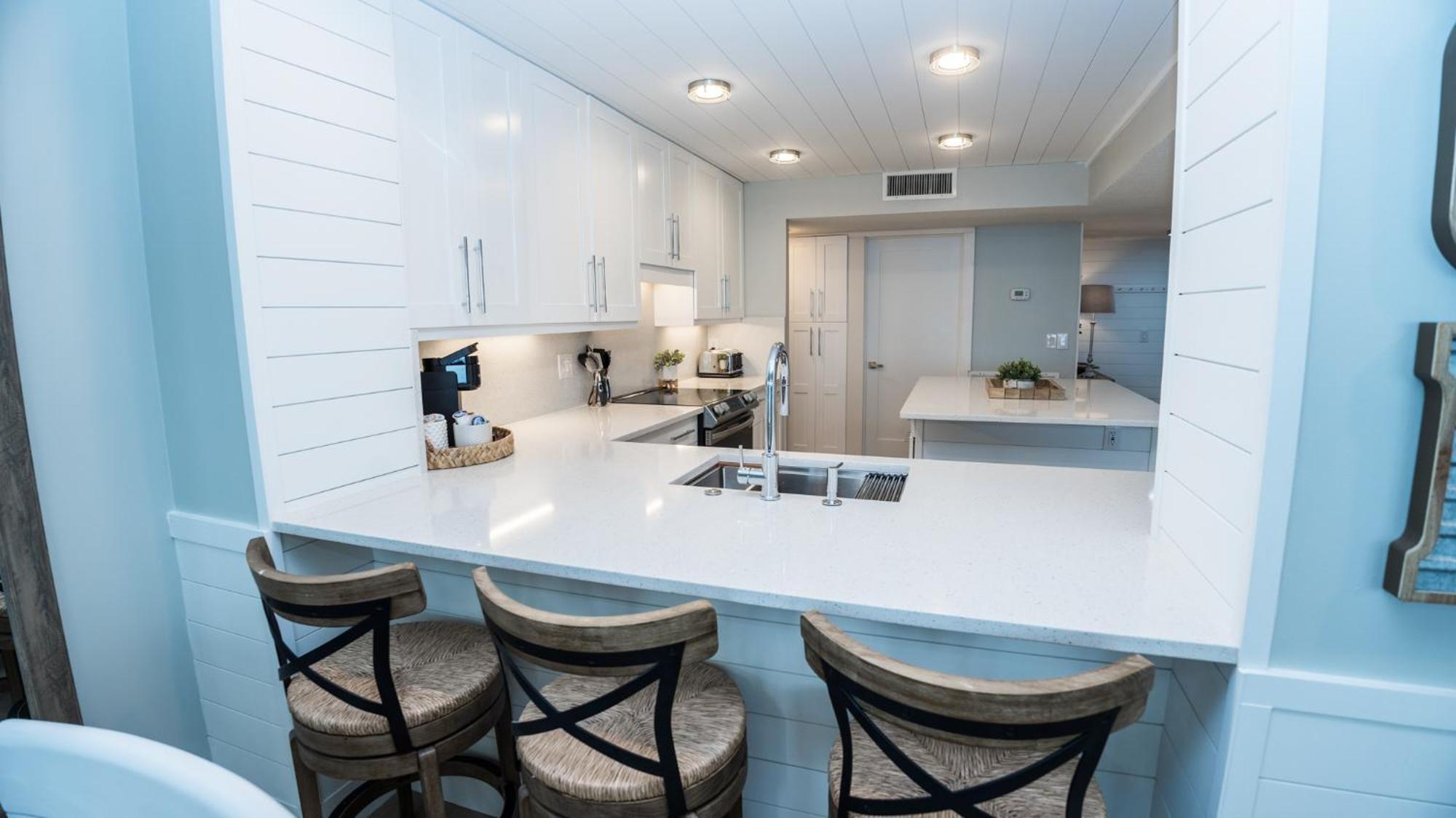 New Rental - 3Br 3Ba Corner Beachfront - 2024 Remodel - 3 Pools, Tiki Hut, Gym, Tennis Panama City Beach Eksteriør billede
